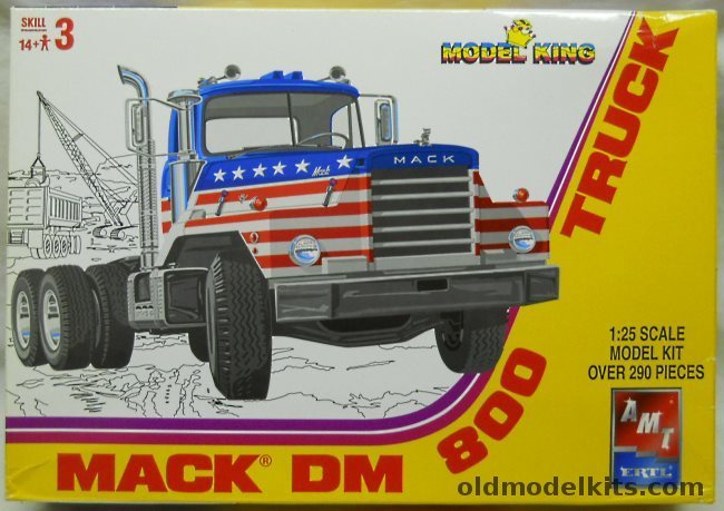 AMT 1/25 Mack DM 800 Semi Truck, 21352P plastic model kit